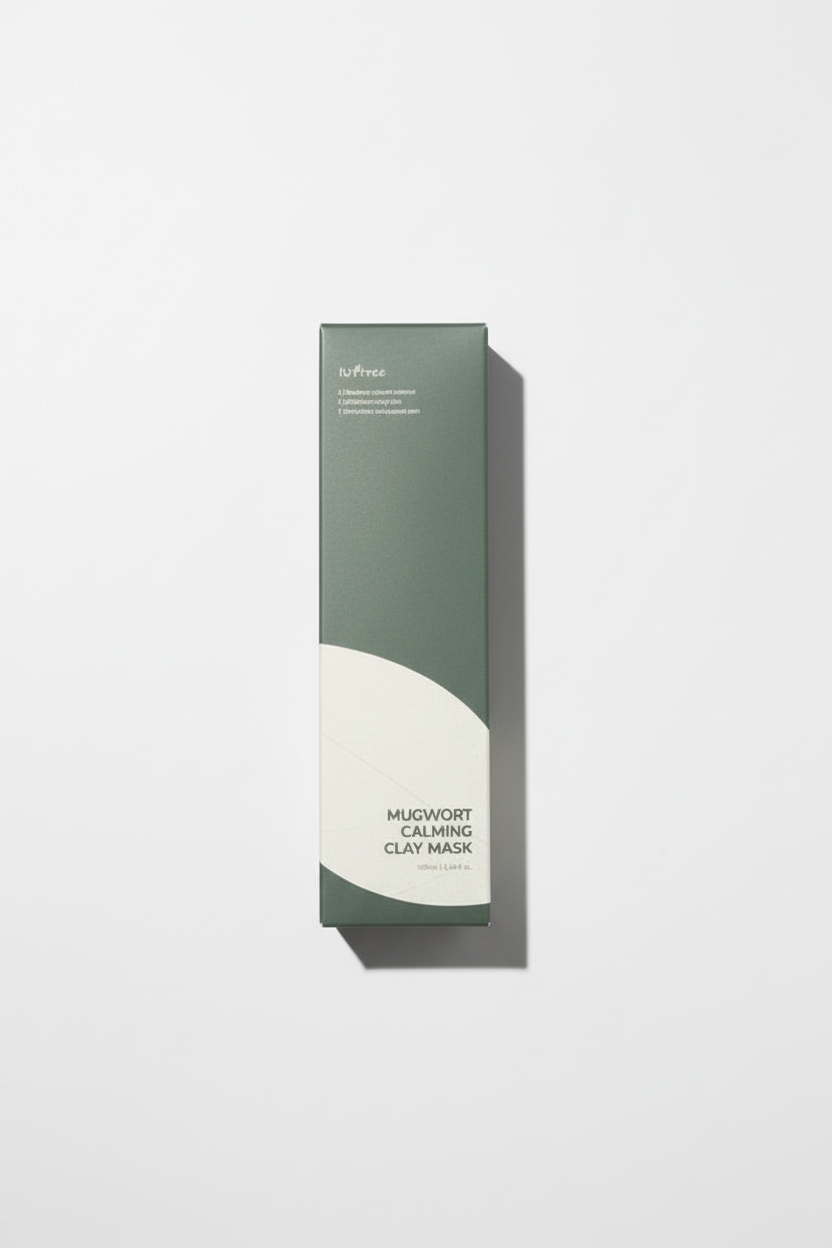 Isntree Mugwort Calming Clay Mask sur fond blanc