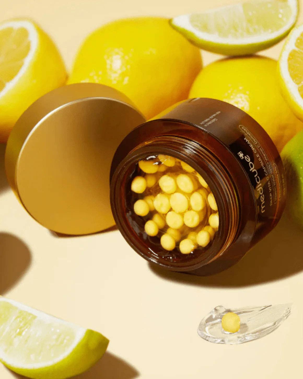 MEDICUBE – Deep C Capsule Crème Éclat Anti-Taches à la Vitamine C