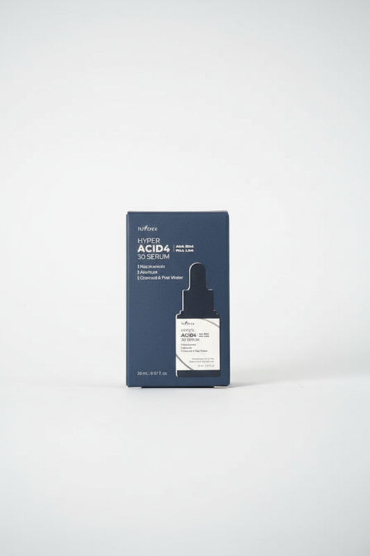 Isntree Hyper Acid4 HA Serum sur fond blanc